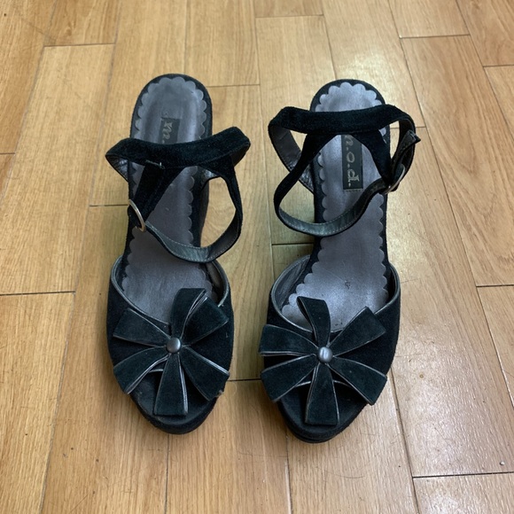 M.O.D. Flower Wedges - Picture 6 of 9